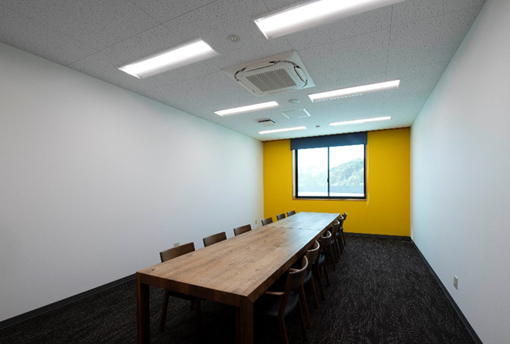 第5工場2階にある会議室C